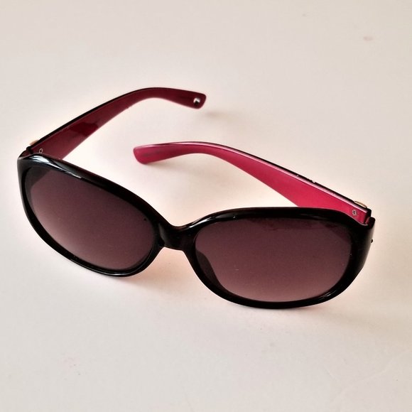 Juicy Couture Accessories - Juicy Couture vintage pink/brown turtoise sunglassed